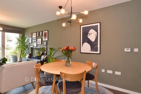 Lounge/Kitchen /Dining Room