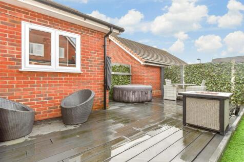 Patio / Decking