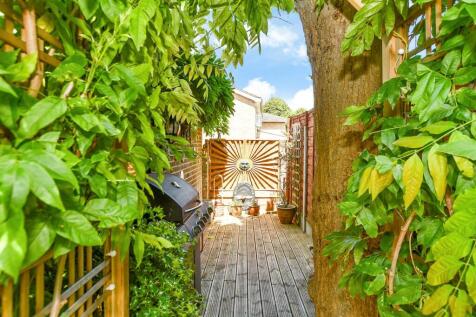 External Lifestyle Photograph
