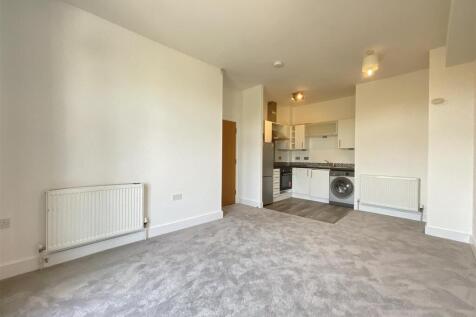 Kitchen/Lounge Area