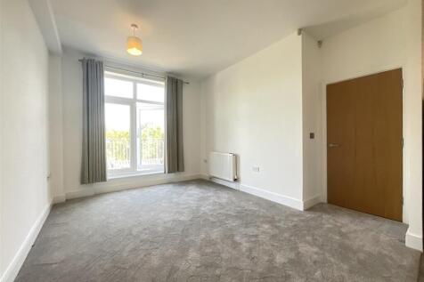 Kitchen/Lounge Area