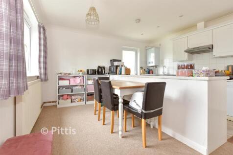 Kitchen/ Living Area