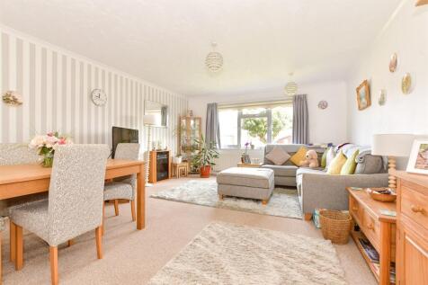 Lounge/ Dining Room