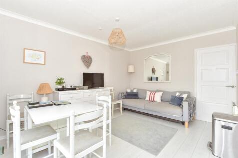 Lounge/Kitchen