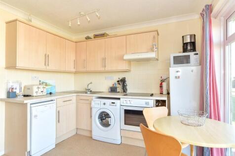 Kitchen/ Living Room
