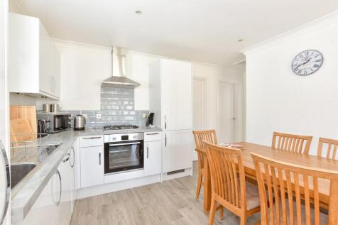Kitchen/ Living Room