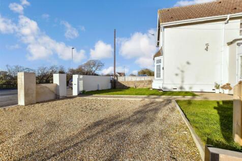 Driveway/Parking