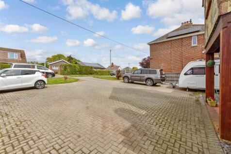 Driveway/Parking