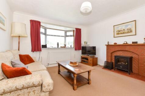 Lounge/ Dining Room