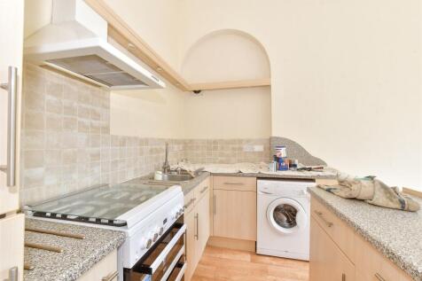 Kitchen/ Living Room