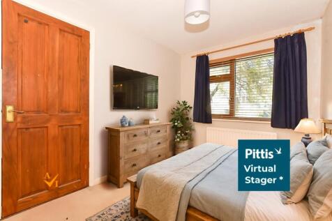 Bedroom 2 (Farmhouse Style)