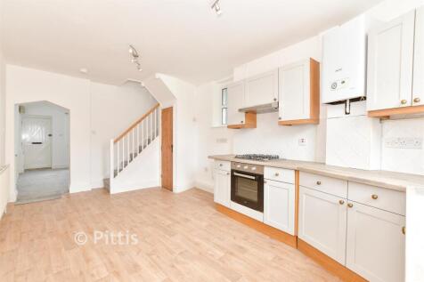 Kitchen/ Dining Room