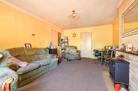 Lounge/ Dining Room