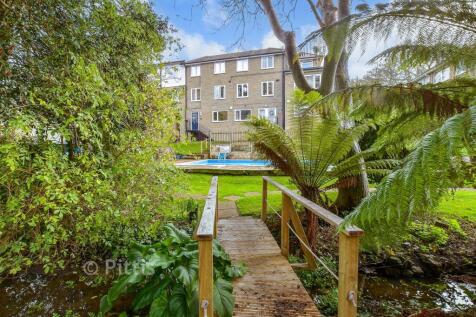 External Lifestyle Photograph