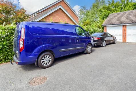 Driveway/Parking