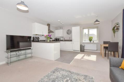 Lounge/Kitchen
