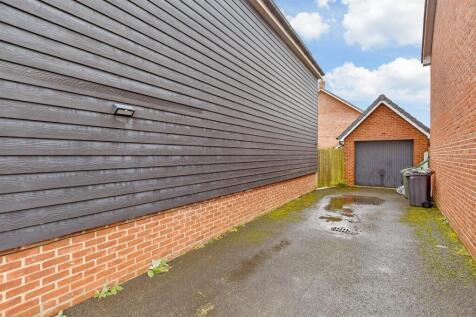 Driveway/Parking