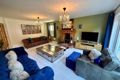 Lounge - V