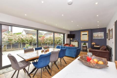 Lolunge/Kitchen/Diner