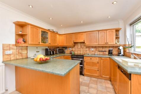 Kitchen/ Breakfast Room