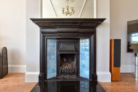 Internal Feature