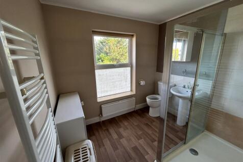 Upstairs Bathroom