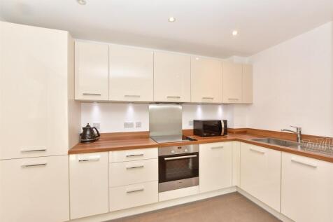 Lounge/Kitchen