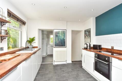 Living/ Kitchen/ Sleeping Area