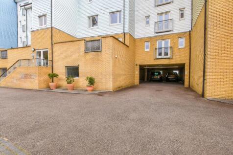 Driveway/Parking
