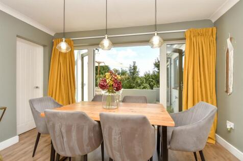 Lounge/Diner