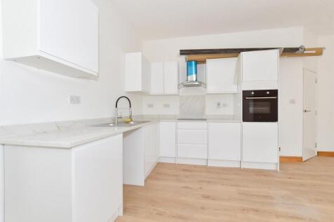 Kitchen/ Living Area