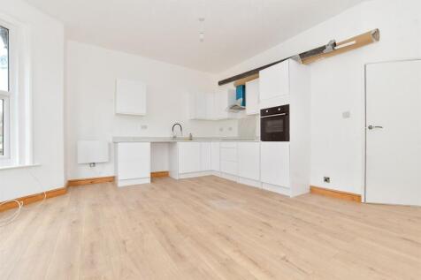 Kitchen/ Living Area