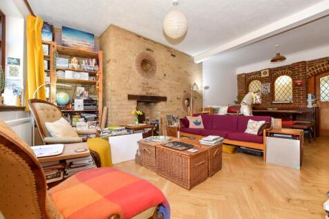 Lounge/ Diner