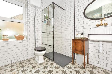 Utility/Shower Room