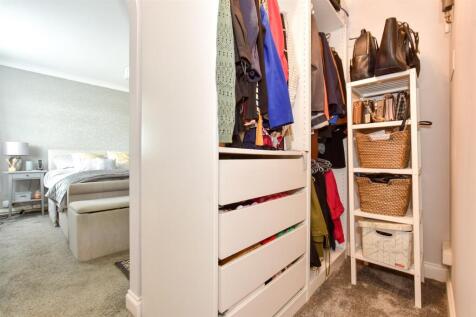 Walk-In Wardrobe