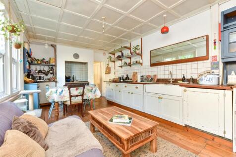Kitchen / Breakfast Room