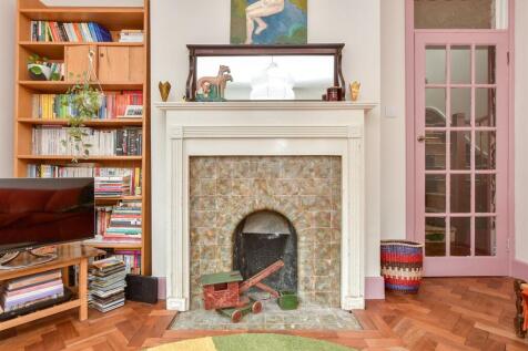 Internal Feature