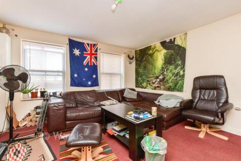 Flat 1 Lounge