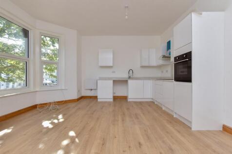 Flat 2 Kitchen / Lounge