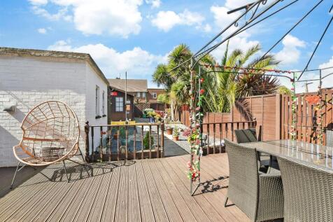 Patio / Decking
