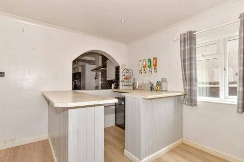 Dining Area/Bar