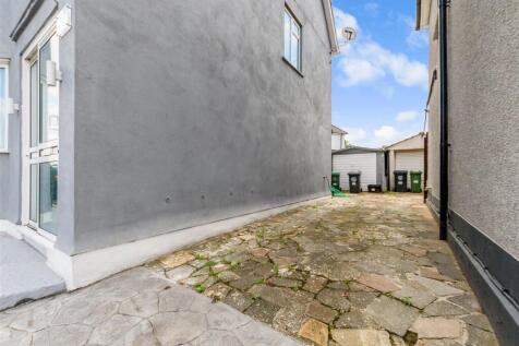 Driveway/Parking