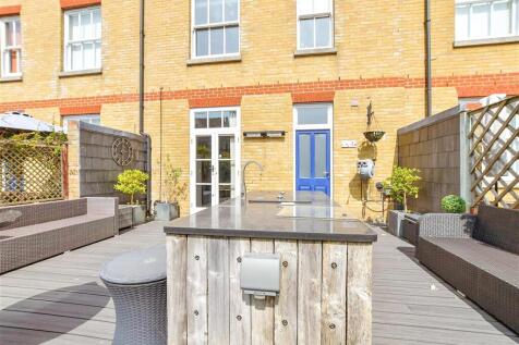 Patio / Decking
