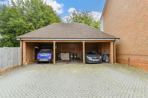 Driveway/Parking