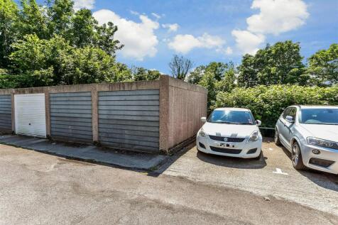 Garage En-Bloc