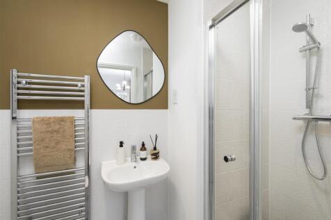 En-Suite Shower Room Showhome