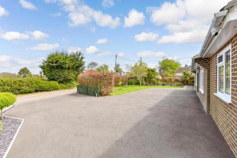 Driveway/Parking