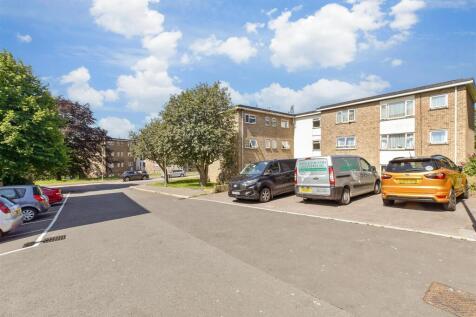 Driveway/Parking