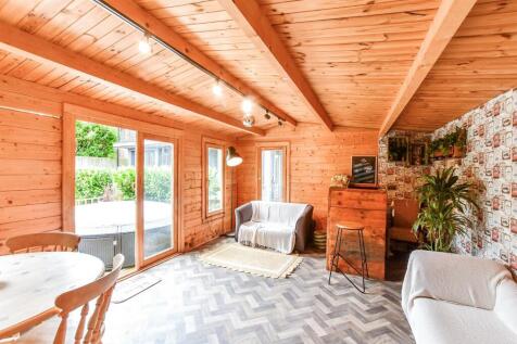 Workshop/Outbuildings