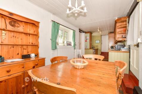 Kitchen/ Breakfast Room